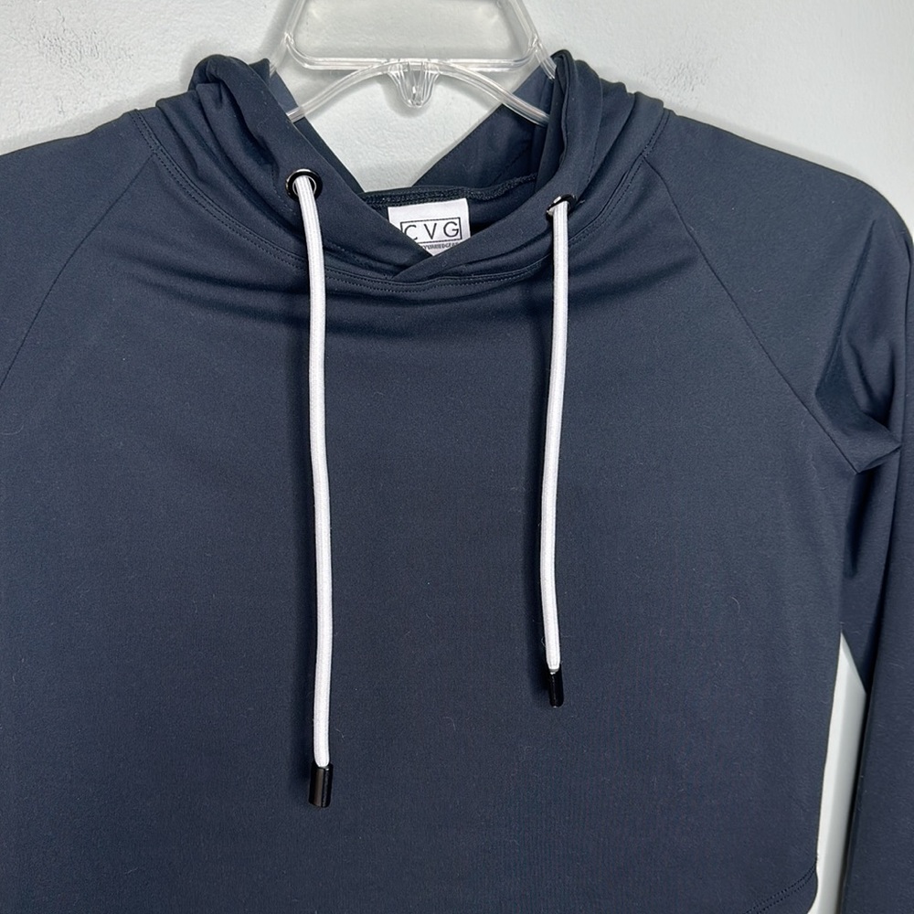Constantly Varied Gear CVG Black Cropped Hoodie Sweatshirt Sz XS! - Picture 2 of 8